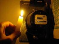 Крым и Киевщина продолжают спасаться свечами. Из-за непогоды почти 90 населенных пунктов сидят без света